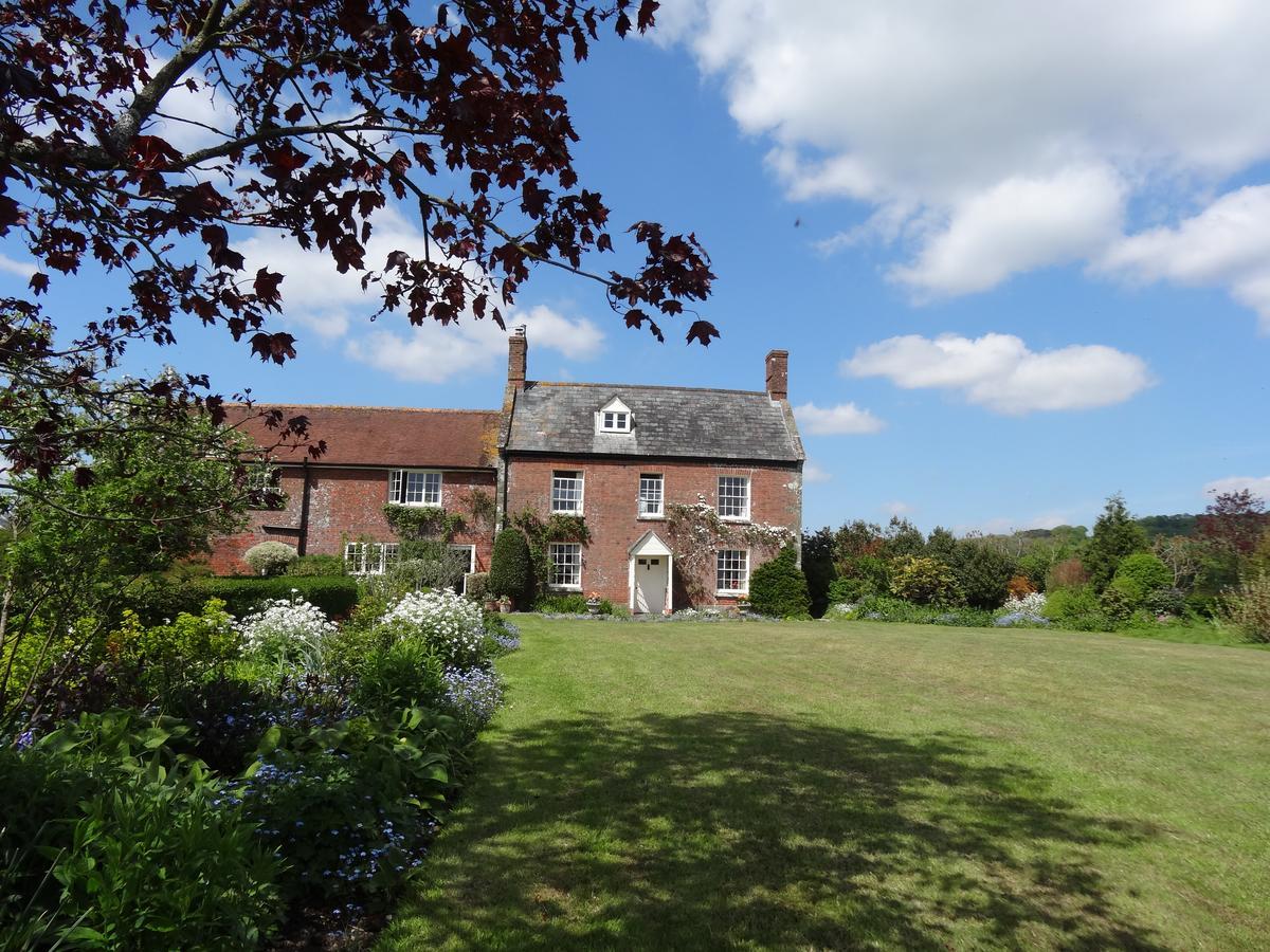 Moors Farmhouse Acomodação com café da manhã East Knoyle Exterior foto